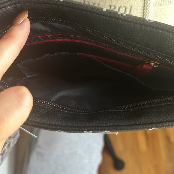 Tommy Hilfiger Black & Gray Logo Crossbody Bag - NWT - Picture 5 of 5